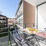 Queen Riviera : Climatisation, Parking, Terrasse 公寓 芒通