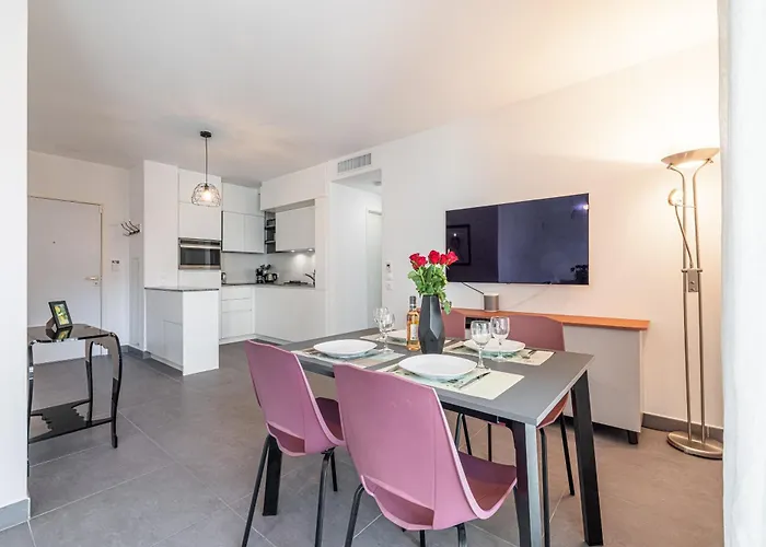 Queen Riviera : Climatisation, Parking, Terrasse Lejlighed *