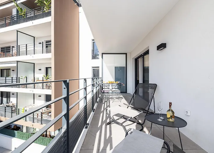 Queen Riviera : Climatisation, Parking, Terrasse * Menton